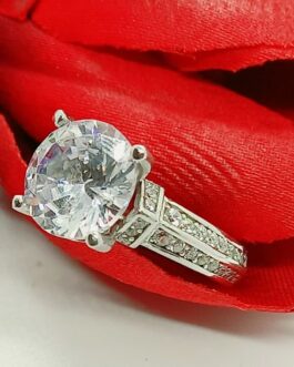 Glamurozan srebrni vjerenički prsten